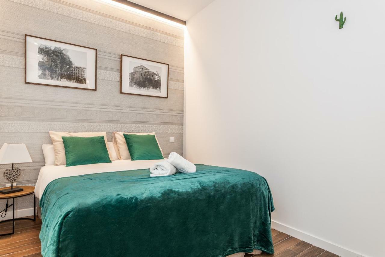 Waou Sol Es Mia - Corta Duracion Apartment Madrid Exterior photo