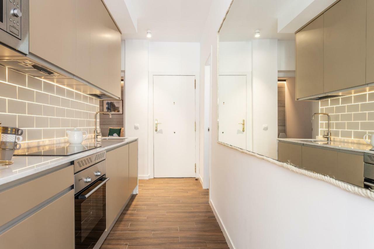 Waou Sol Es Mia - Corta Duracion Apartment Madrid Exterior photo
